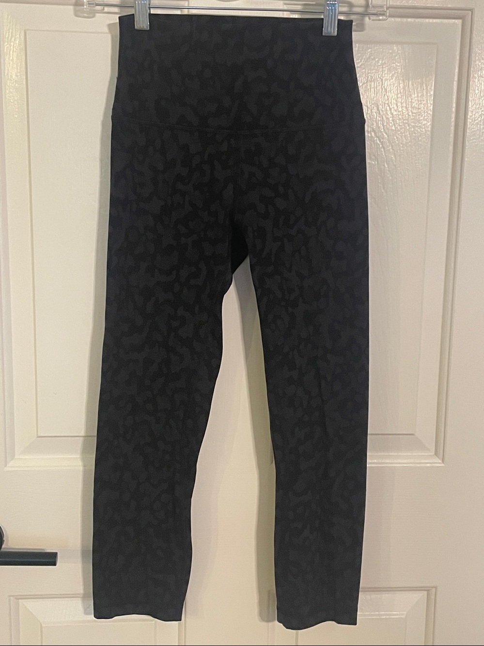Lululemon Align High-Rise Crop 21" Black Leopard Nulu Leggings Size 4